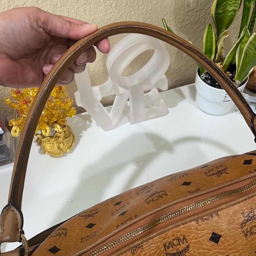 MCM COGNAC VISETOS 2 WAY BAG - Picture 9 of 16